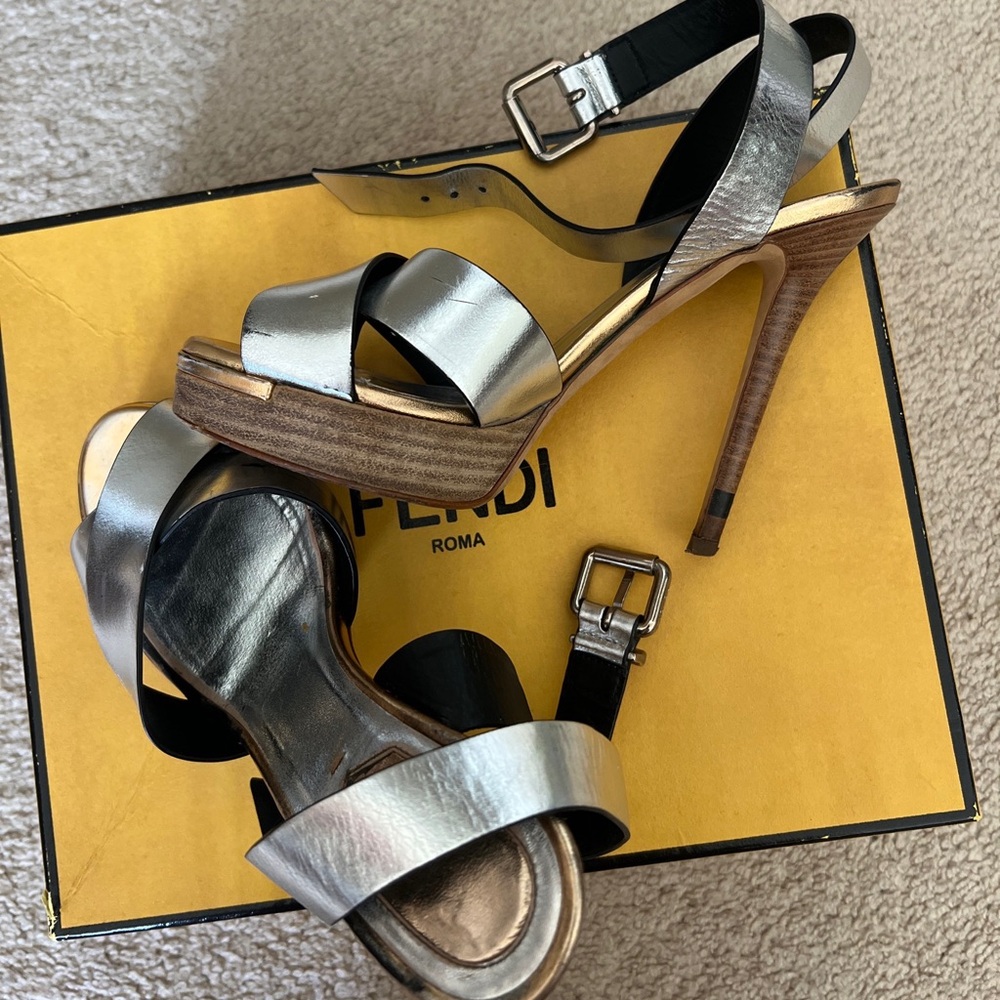 Fendi Roma sandals high heels buckle silver/gold size 36